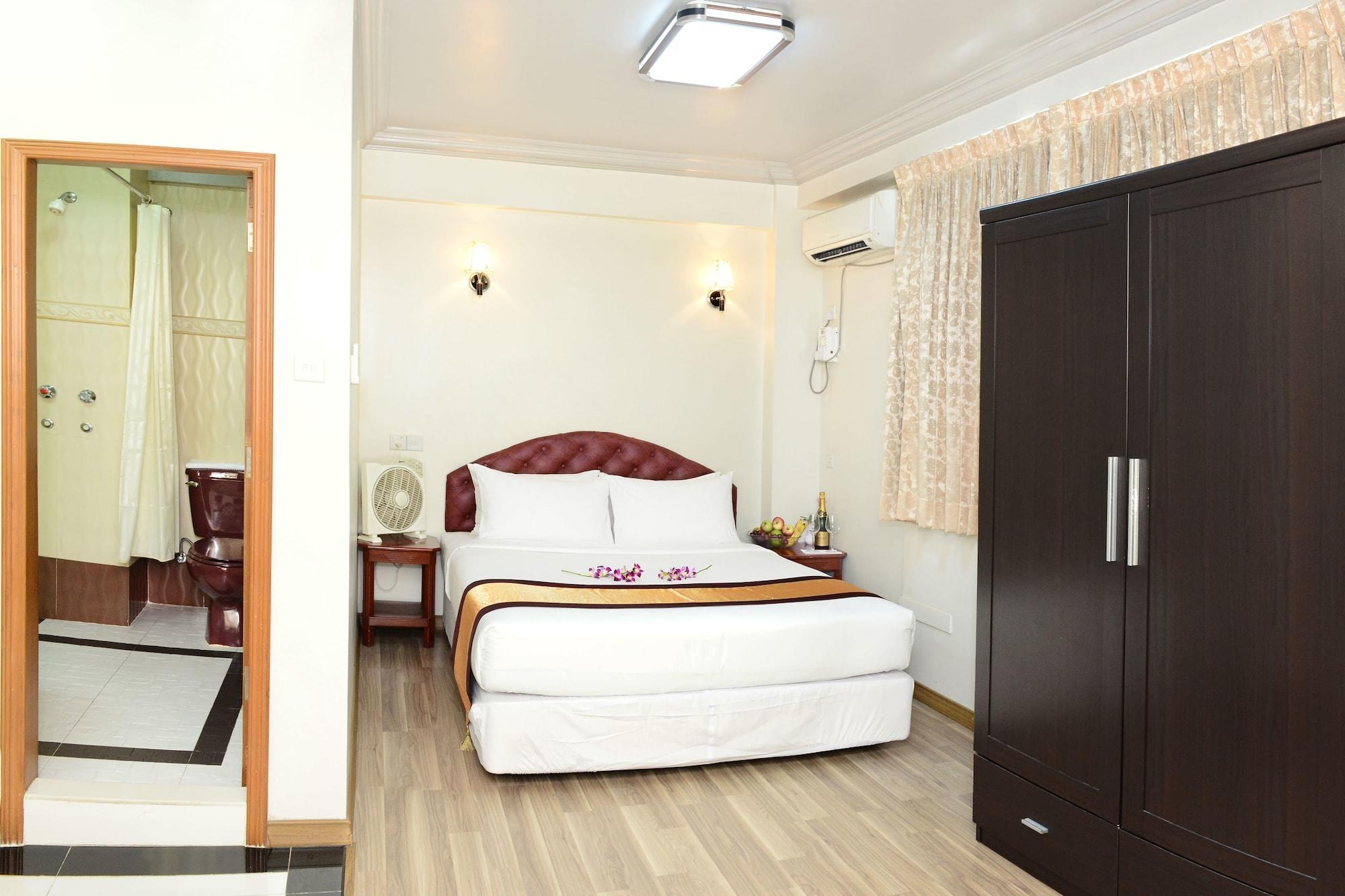 Hotel Grand United - Chinatown Yangon Exterior photo