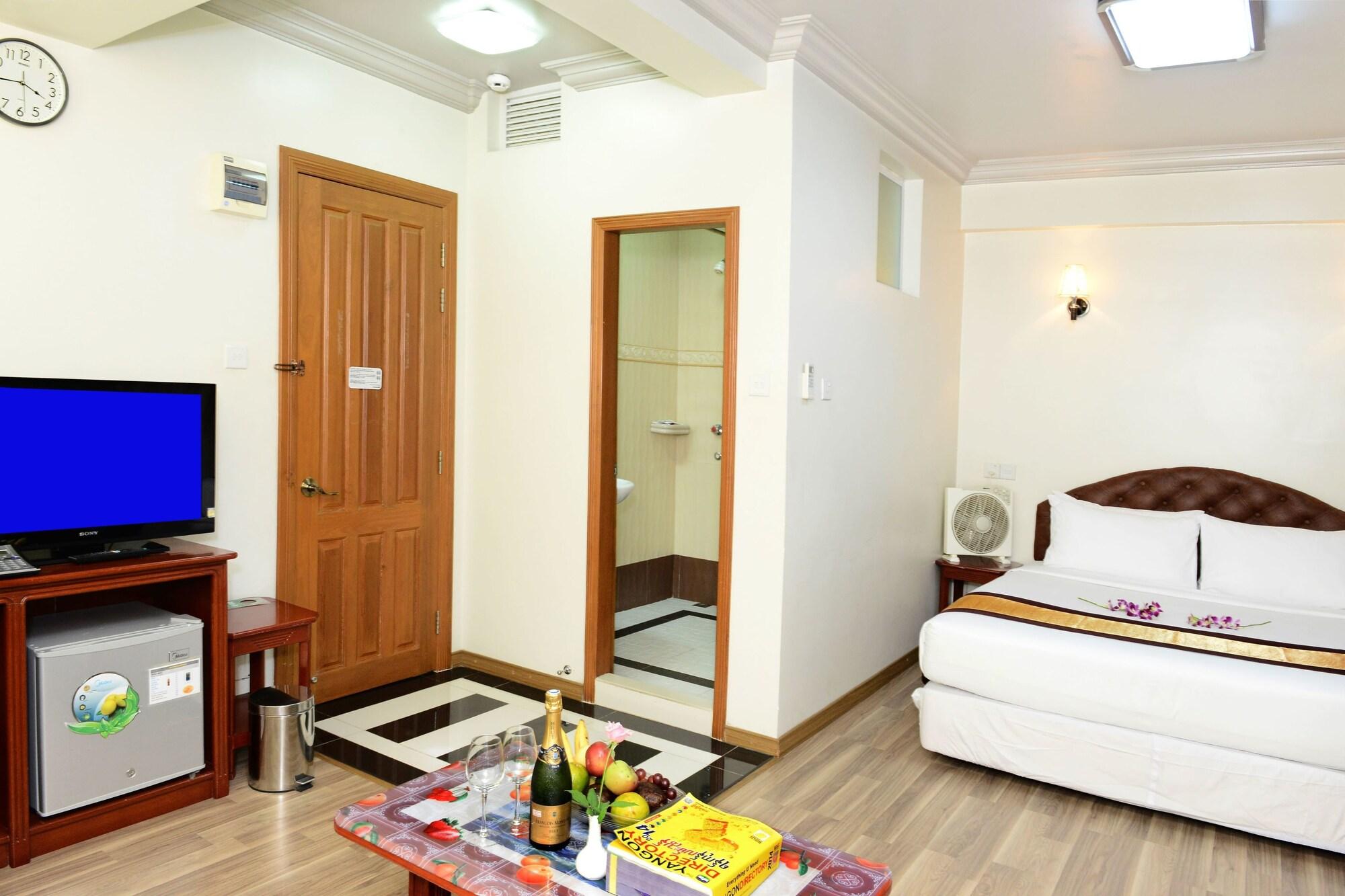 Hotel Grand United - Chinatown Yangon Exterior photo
