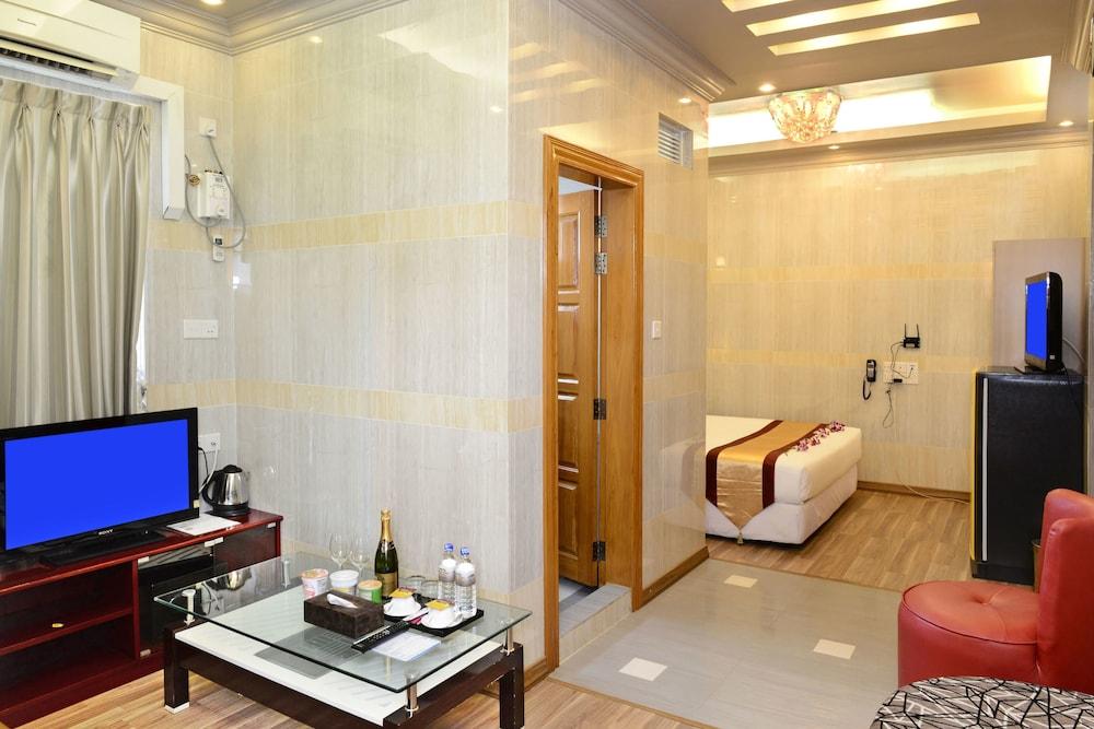 Hotel Grand United - Chinatown Yangon Exterior photo