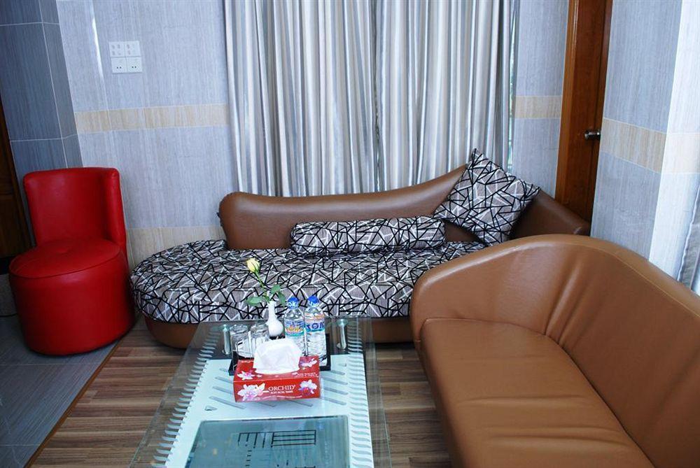 Hotel Grand United - Chinatown Yangon Exterior photo