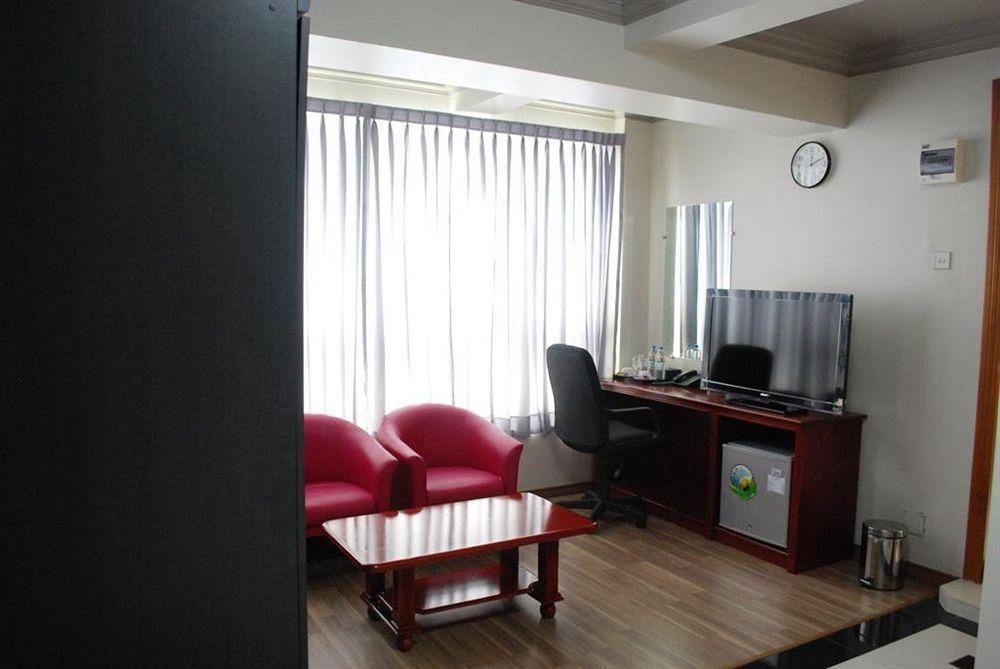 Hotel Grand United - Chinatown Yangon Exterior photo