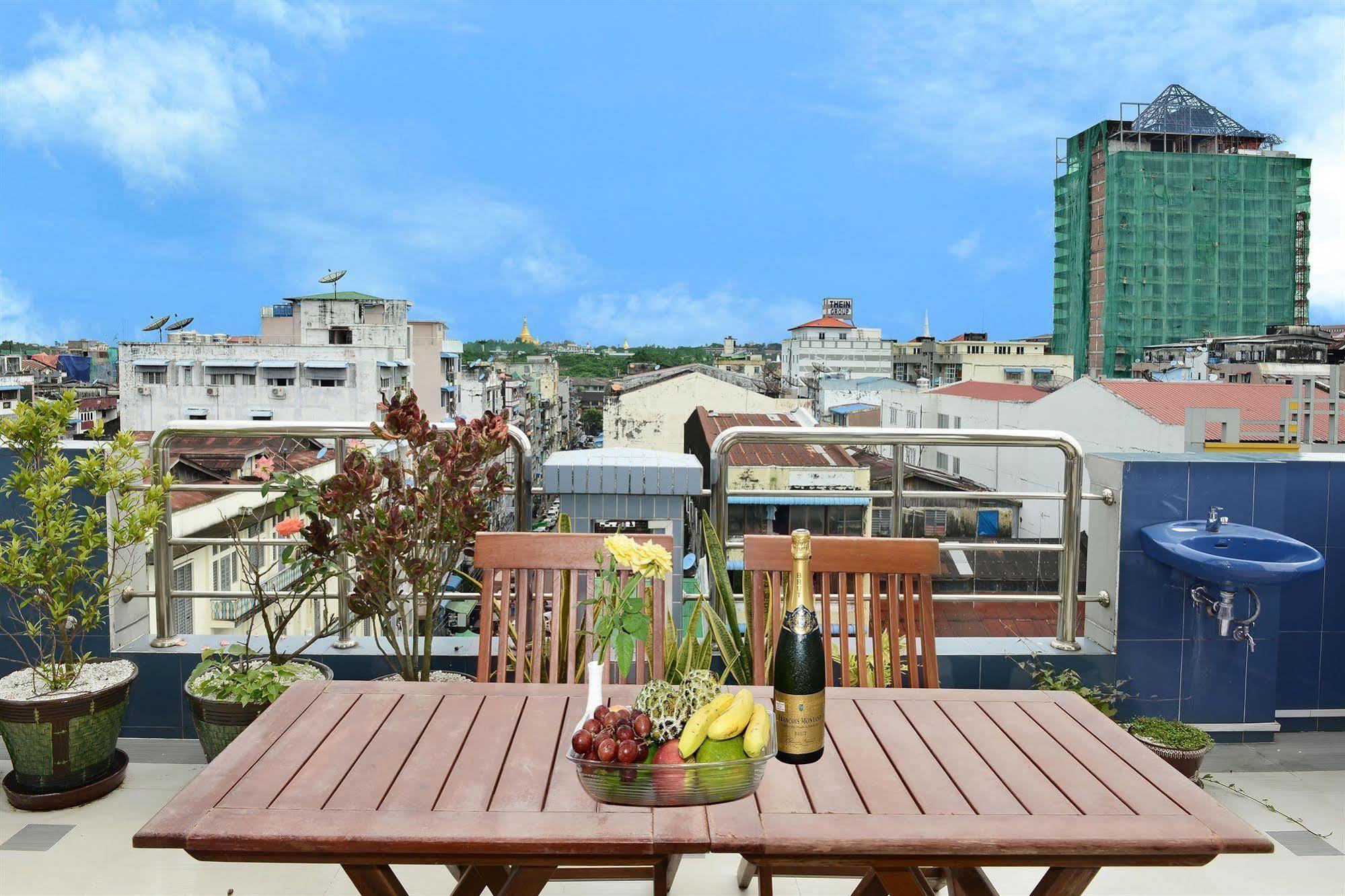 Hotel Grand United - Chinatown Yangon Exterior photo