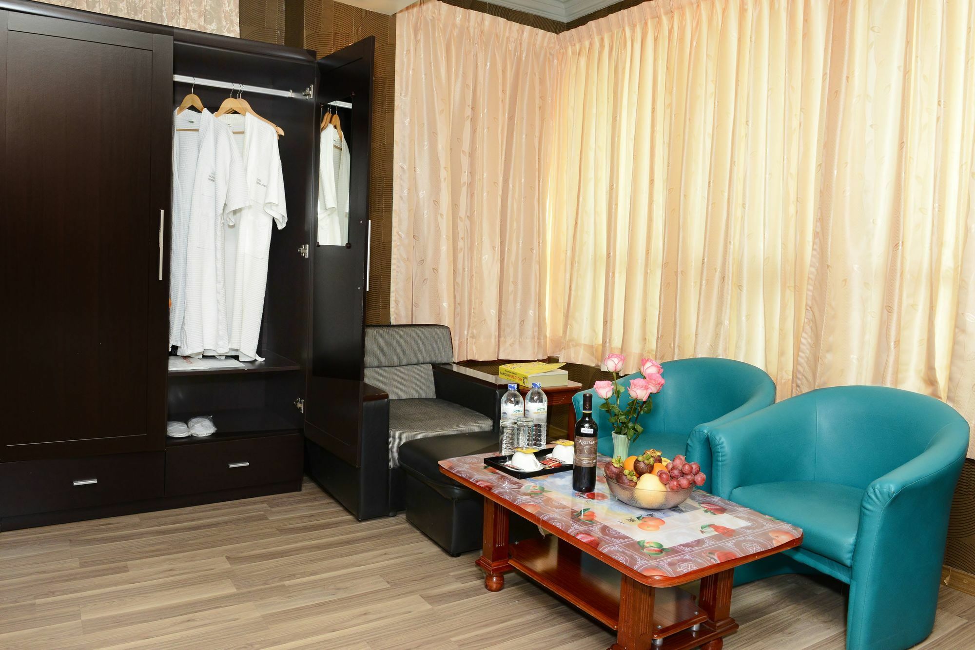 Hotel Grand United - Chinatown Yangon Exterior photo